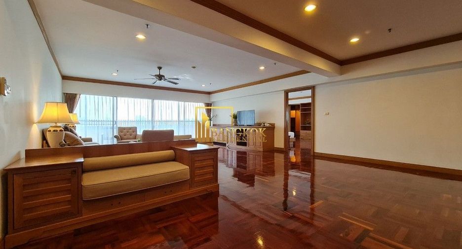 Apartamento en alquiler de 4 habitaciones en Watthana, Bangkok