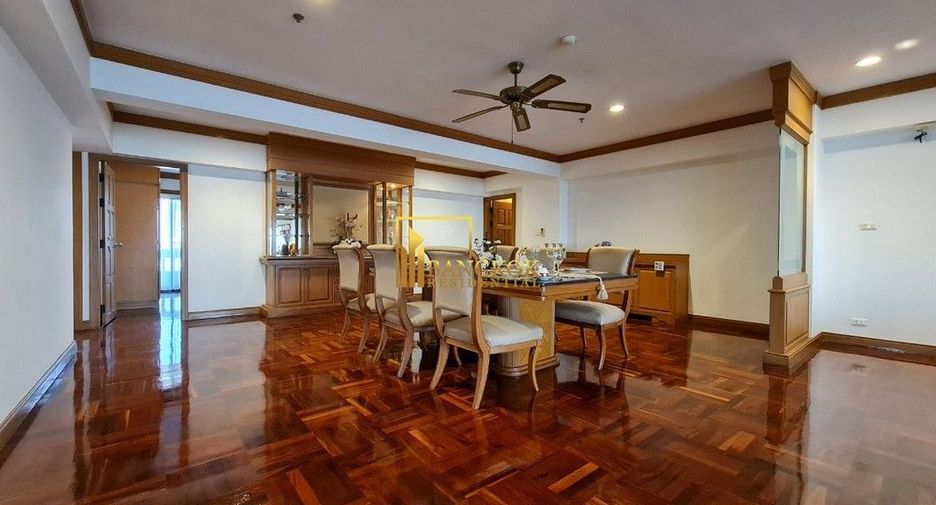 Apartamento en alquiler de 4 habitaciones en Watthana, Bangkok