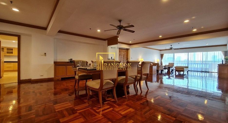 Apartamento en alquiler de 4 habitaciones en Watthana, Bangkok