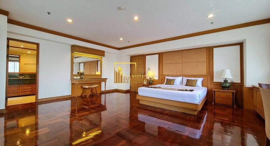 Apartamento en alquiler de 4 habitaciones en Watthana, Bangkok