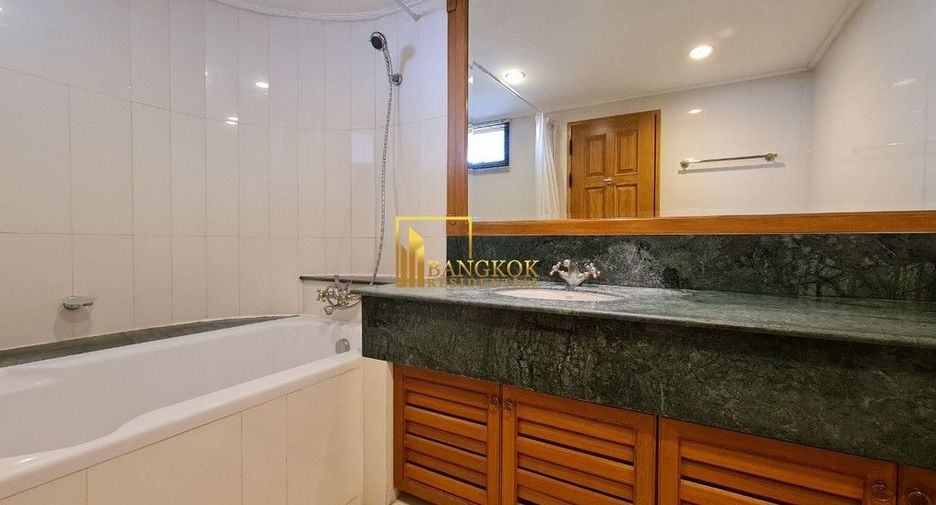 Apartamento en alquiler de 4 habitaciones en Watthana, Bangkok