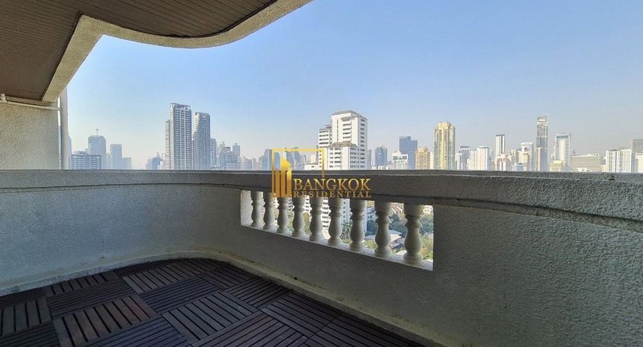 Apartamento en alquiler de 4 habitaciones en Watthana, Bangkok