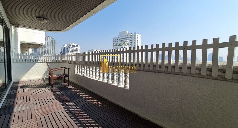 Apartamento en alquiler de 4 habitaciones en Watthana, Bangkok