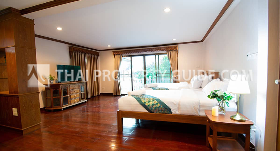 Casa en alquiler de 3 habitaciones en Sathon, Bangkok