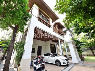 Casa en alquiler de 4 habitaciones en Sathon, Bangkok