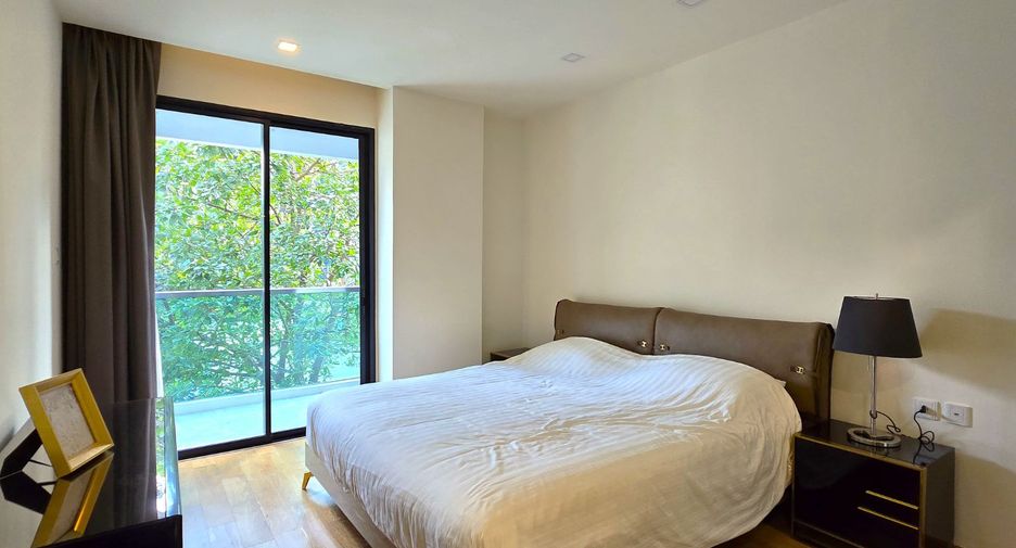 For sale 3 ベッドルーム condo in Khlong Toei, Bangkok