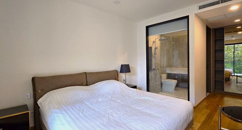 For sale 3 ベッドルーム condo in Khlong Toei, Bangkok