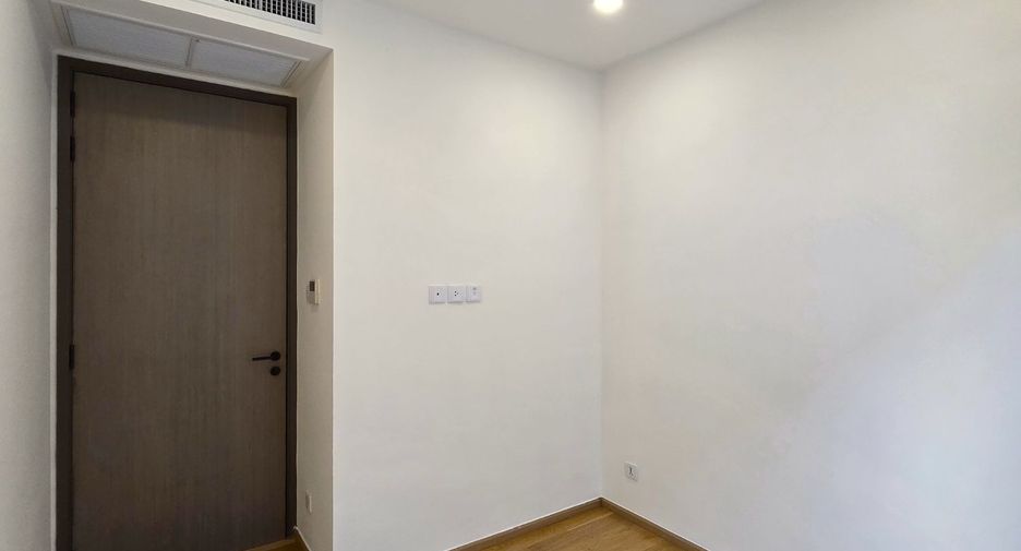 For sale 3 ベッドルーム condo in Khlong Toei, Bangkok