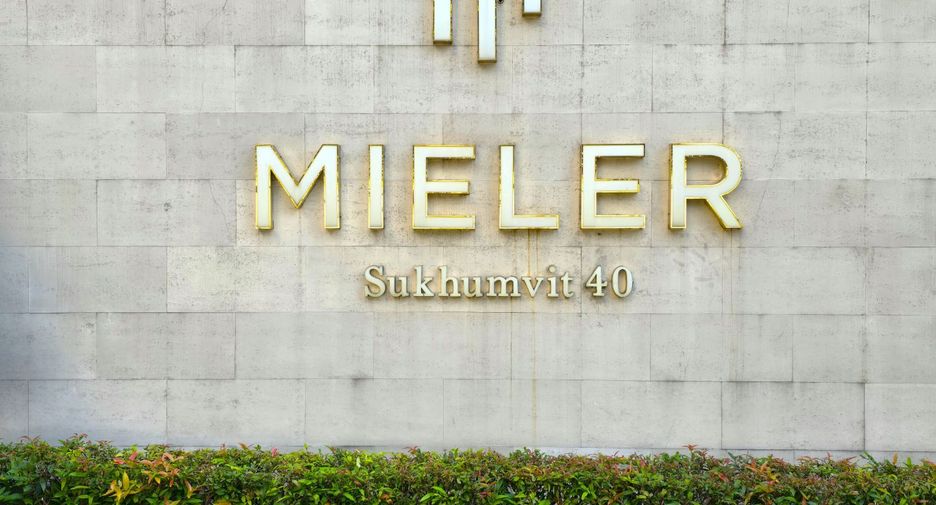 For sale 3 ベッドルーム condo in Khlong Toei, Bangkok