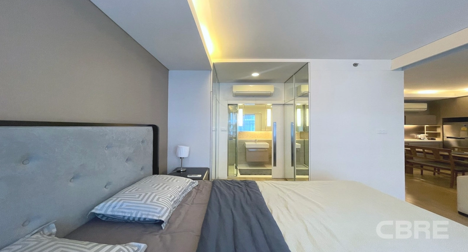 For rent and for sale 1 bed condo in Khlong Toei, Bangkok