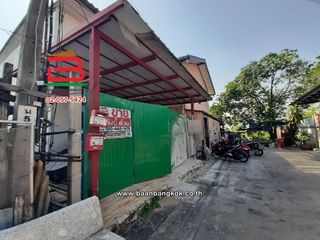 For sale 4 bedrooms townhouse in Don Mueang, Bangkok