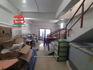 For sale 4 bedrooms townhouse in Don Mueang, Bangkok