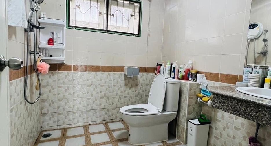 À vendre 4 chambres maison à Thanyaburi, Pathum Thani