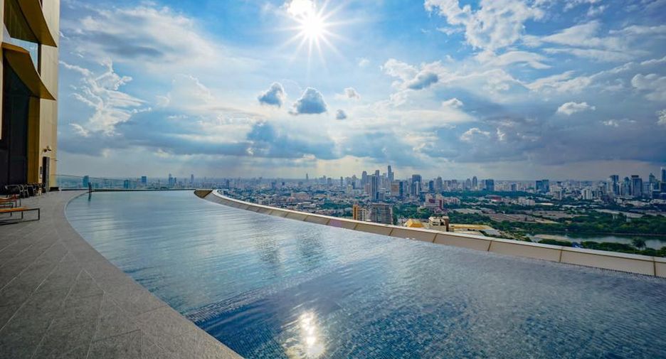 For rent and for sale 2 bedrooms condo in Khlong Toei, Bangkok
