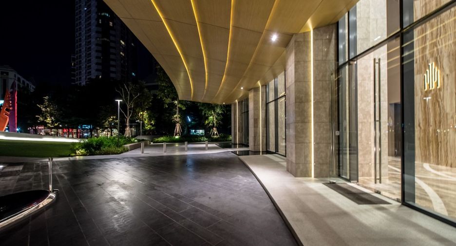 For rent and for sale 2 bedrooms condo in Khlong Toei, Bangkok