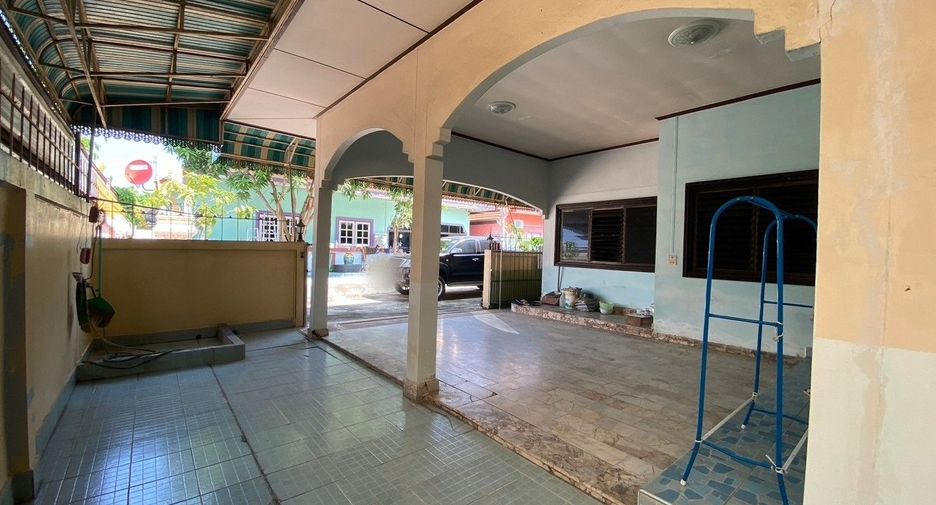 For sale 3 bedrooms house in Don Mueang, Bangkok