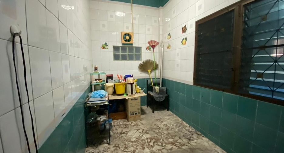 For sale 3 bedrooms house in Don Mueang, Bangkok