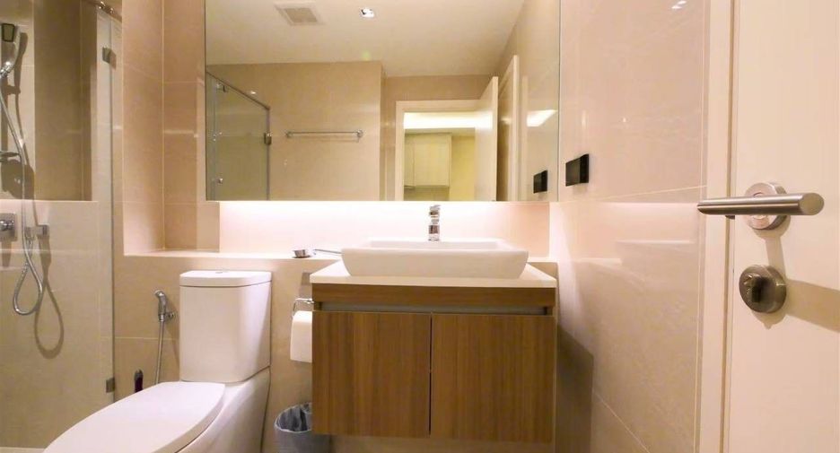 For rent and for sale 2 bedrooms condo in Khlong Toei, Bangkok