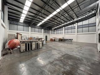 For rent warehouse in Lam Luk Ka, Pathum Thani