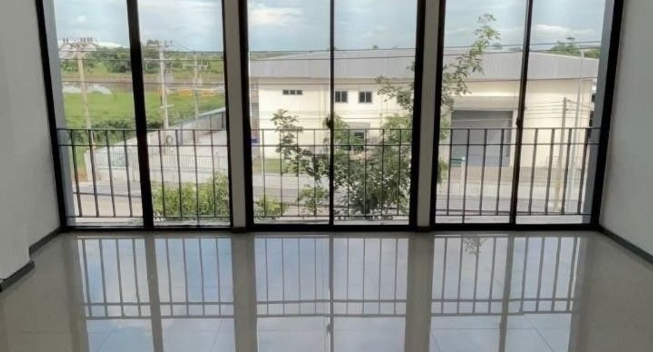 For rent warehouse in Lam Luk Ka, Pathum Thani