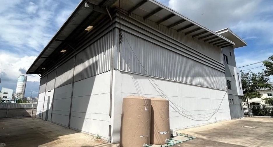 For rent warehouse in Lam Luk Ka, Pathum Thani