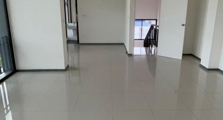 For rent warehouse in Lam Luk Ka, Pathum Thani