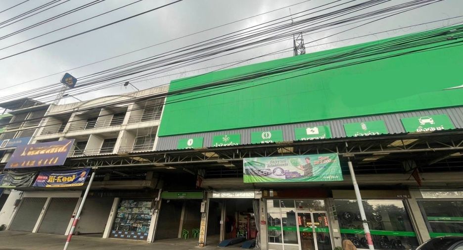 For sale 10 bedrooms retail Space in Sam Phran, Nakhon Pathom