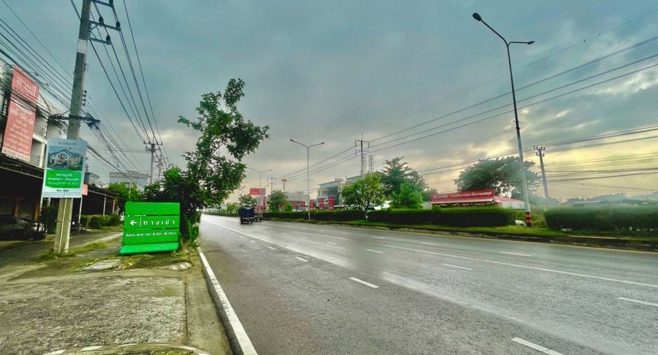 For sale 10 bedrooms retail Space in Sam Phran, Nakhon Pathom
