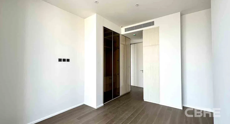 For sale 2 bedrooms condo in Khlong Toei, Bangkok