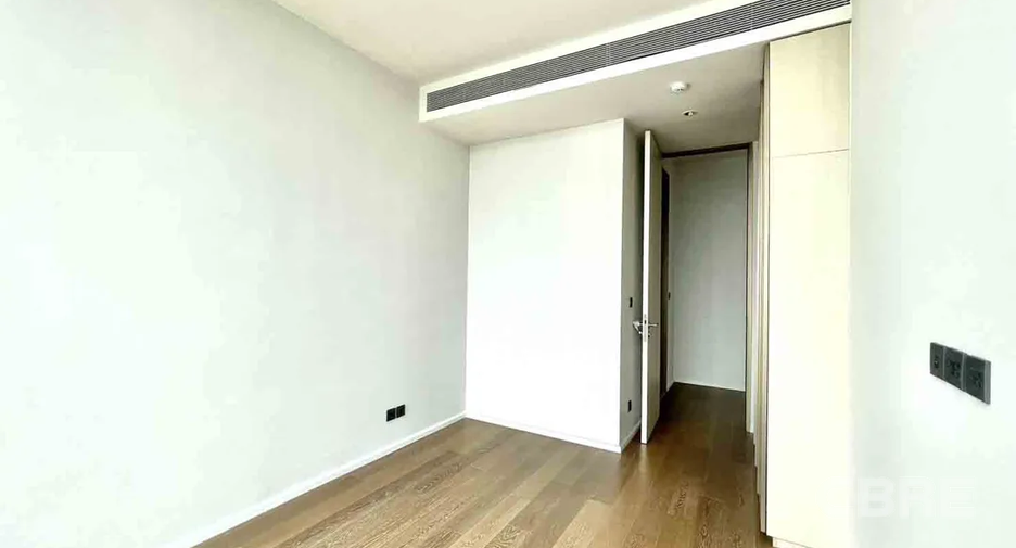 For sale 2 bedrooms condo in Khlong Toei, Bangkok