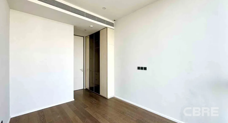 For sale 2 bedrooms condo in Khlong Toei, Bangkok
