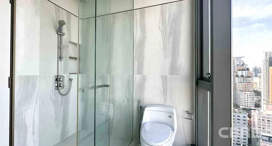 For sale 2 bedrooms condo in Khlong Toei, Bangkok