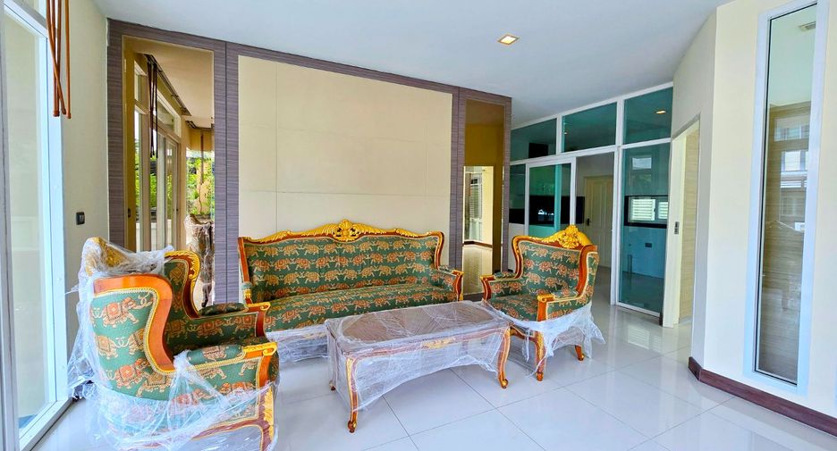 À vendre 4 chambres maison à Taling Chan, Bangkok