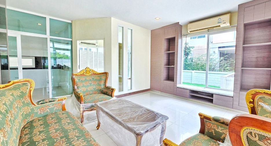 À vendre 4 chambres maison à Taling Chan, Bangkok