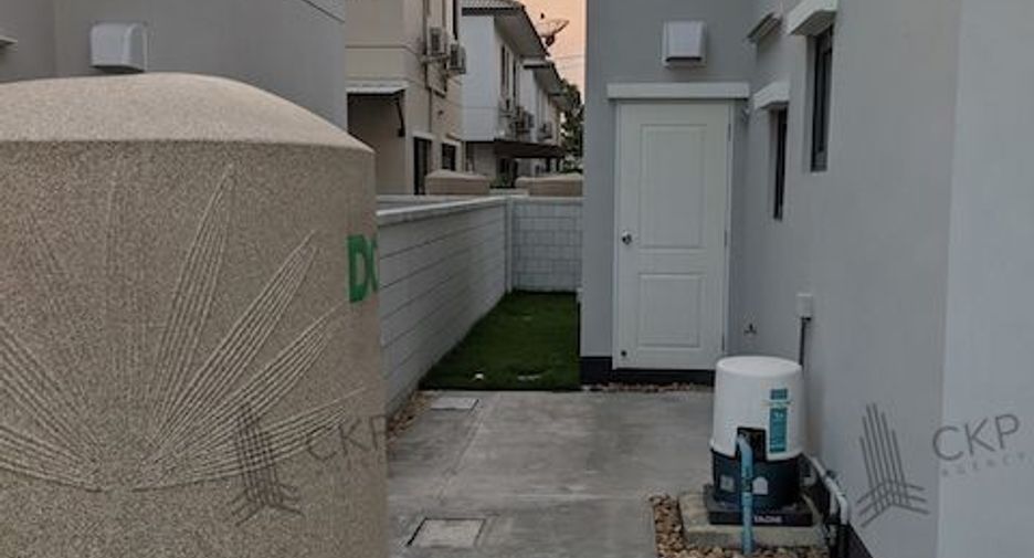 For sale 4 bedrooms house in Bang Phli, Samut Prakan