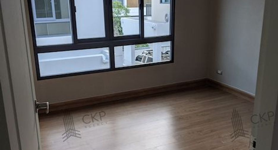 For sale 4 bedrooms house in Bang Phli, Samut Prakan