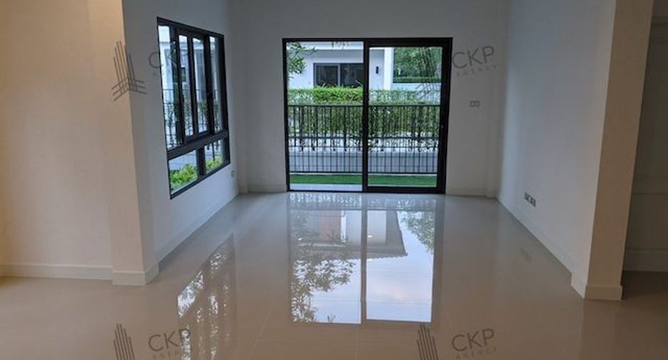 For sale 4 bedrooms house in Bang Phli, Samut Prakan