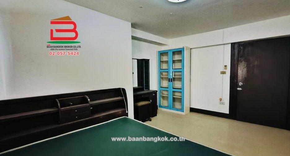 For sale 2 bedrooms condo in Phaya Thai, Bangkok