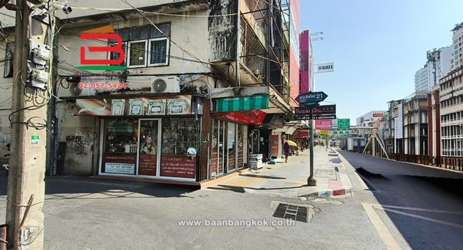 For sale 2 bedrooms condo in Phaya Thai, Bangkok
