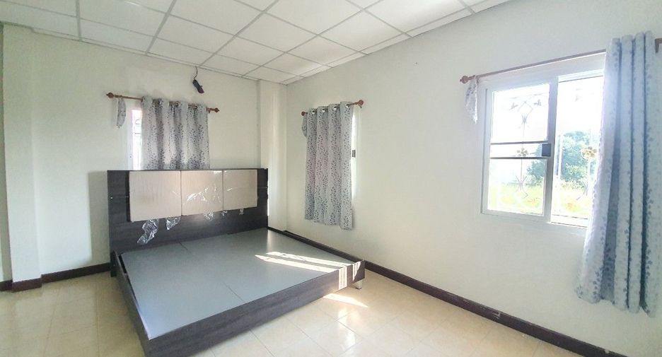 Reihenhaus zum Kauf mit 3 Zimmer in Lam Luk Ka, Pathum Thani