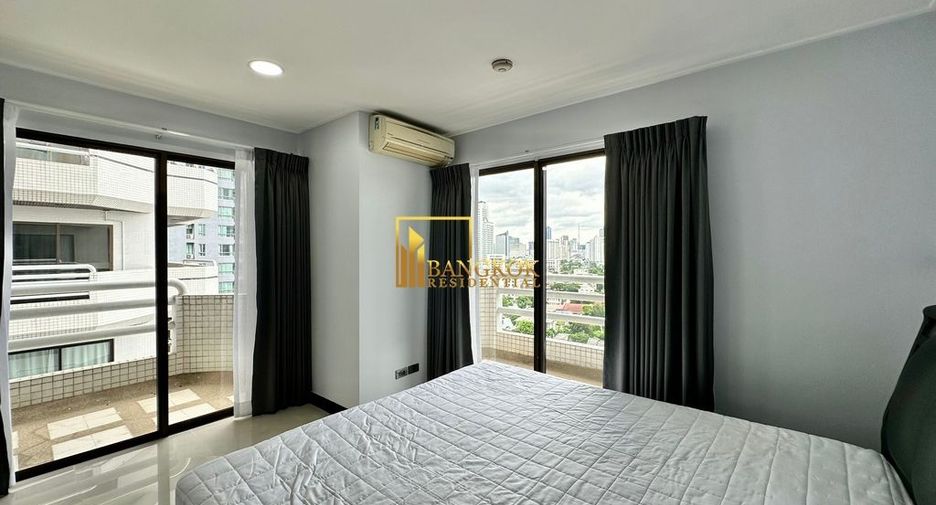For rent 2 bedrooms condo in Watthana, Bangkok