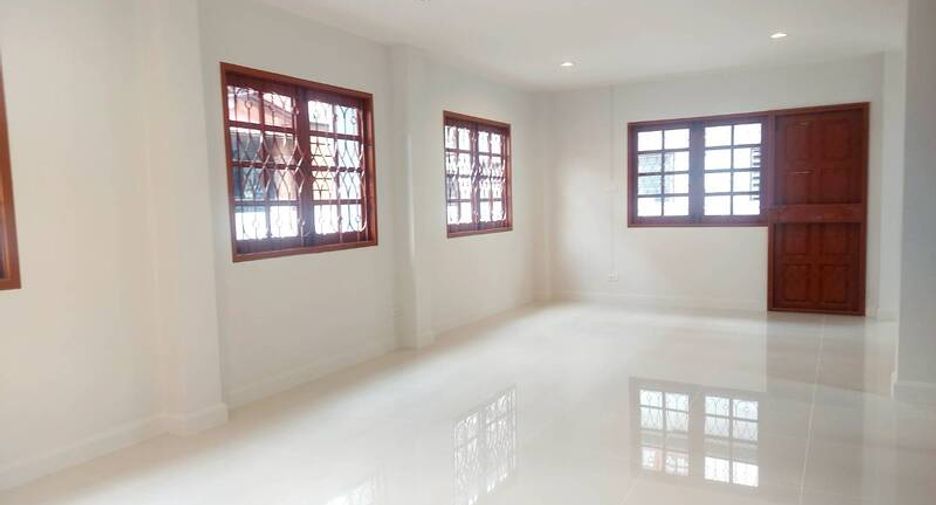 À vendre 3 chambres maison à Mueang Nonthaburi, Nonthaburi