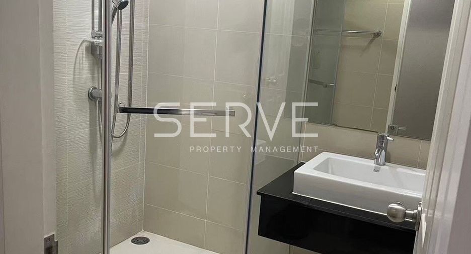 For rent 2 bed condo in Huai Khwang, Bangkok