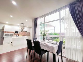 For rent 4 Beds house in Khlong Toei, Bangkok