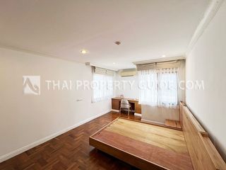 Apartment zur Miete mit 4 Zimmer in Khlong Toei, Bangkok