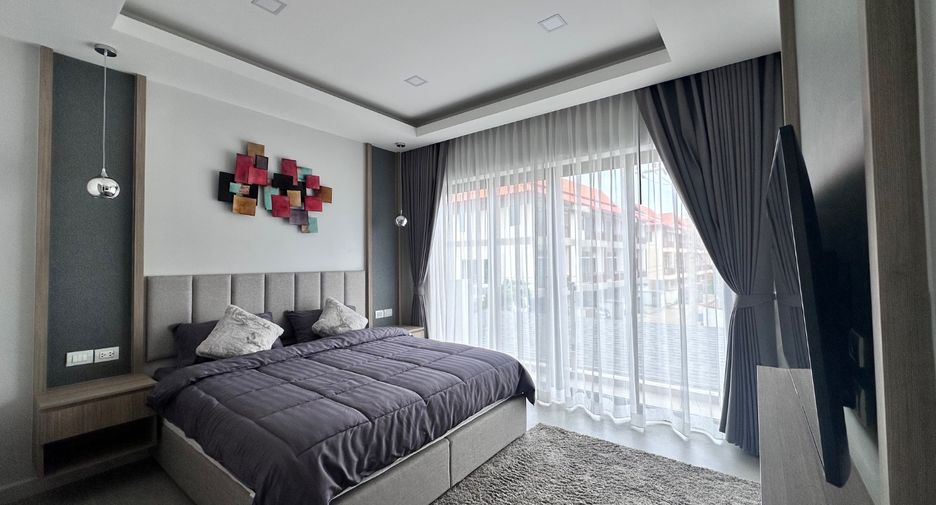 Casa en venta de 4 habitaciones en Bang Lamung, Chonburi