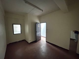 For rent 4 bed retail Space in Mueang Nonthaburi, Nonthaburi
