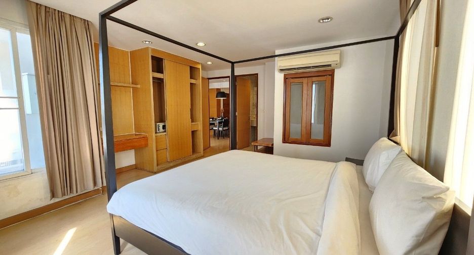 For rent 2 bedrooms apartment in Khlong Toei, Bangkok