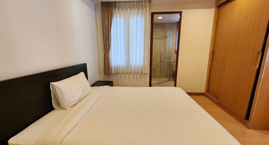 For rent 2 bedrooms apartment in Khlong Toei, Bangkok