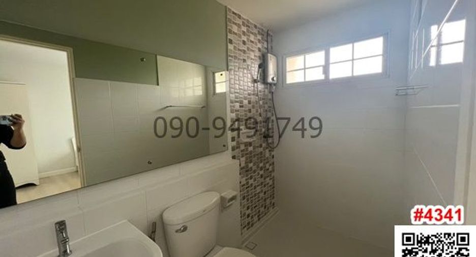 For rent 2 bedrooms townhouse in Mueang Samut Prakan, Samut Prakan